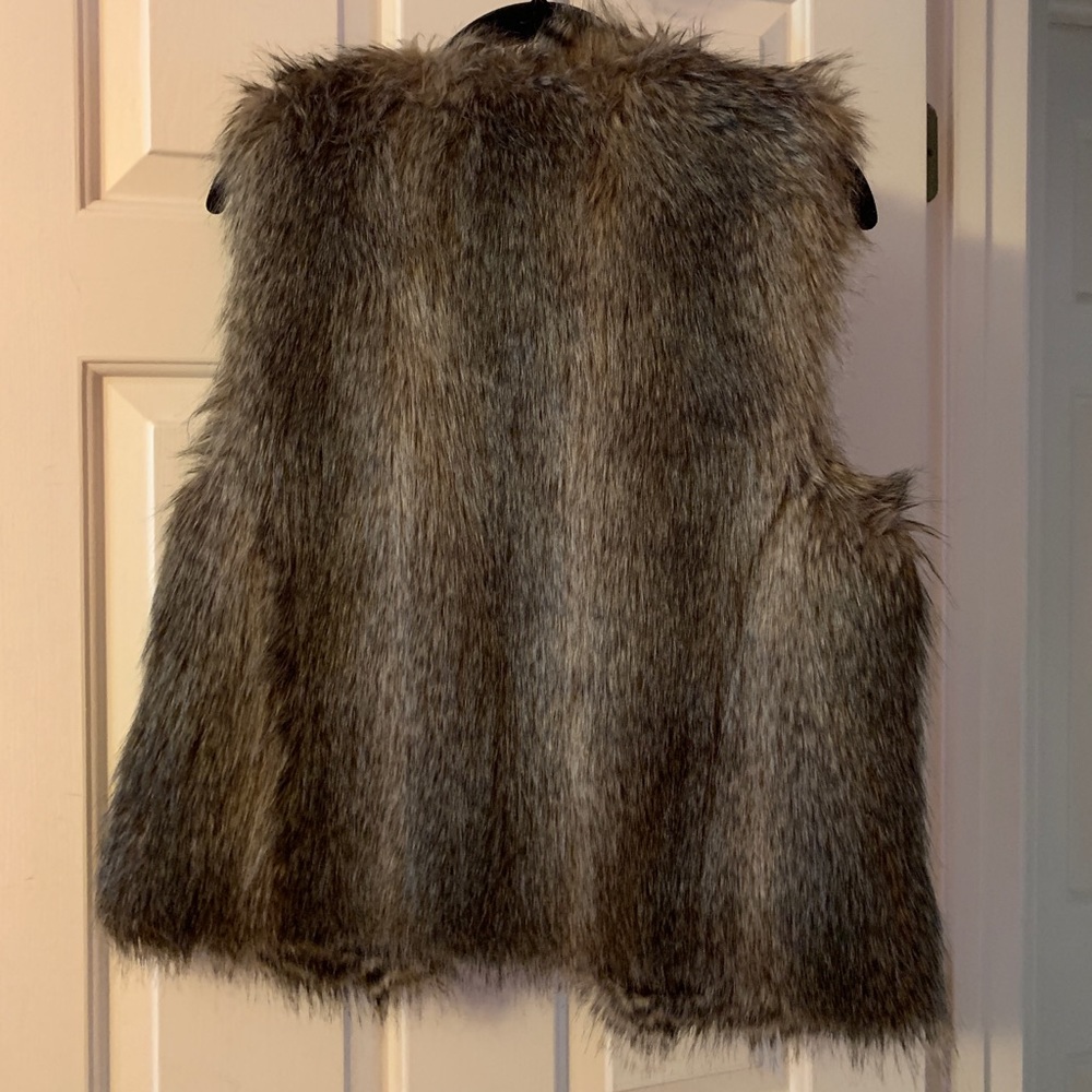 Faux Fur Club Monaco Vest - Picture 3 of 4